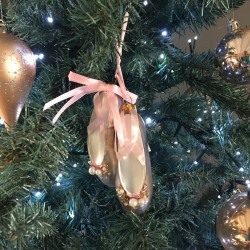 ballet shoe christmas ornament Goodwill
